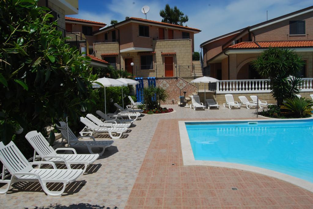Residence Il Borgo Tortoreto Exterior foto